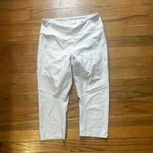 Sporty Minimal Outdoor Voices Cream Cropped Capri Leggings S
